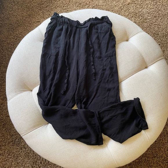 Light capris - Picture 2 of 4